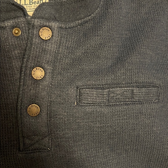L.L. Bean Navy Men's Waffle Knit Fleece Lined Henley Size Large - Picture 4 of 5